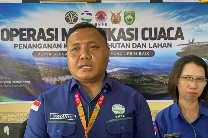 Kepala Stasiun Meteorologi Sultan Mahmud Badaruddin (SMB) II Palembang Siswanto