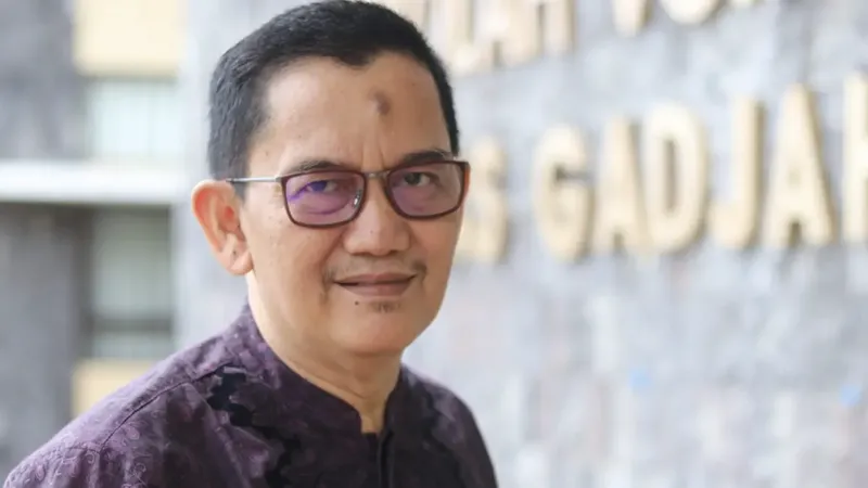 Pengamat Energi Universitas Gadjah Mada (UGM), Fahmy Radhi. IVOOX.ID/doc Pribadi 
