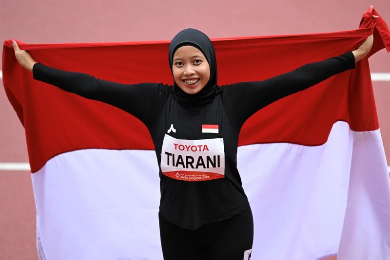 antarafoto-karisma-evi-tiarani-raih-emas-di-asian-para-games-2026-1792559809-1