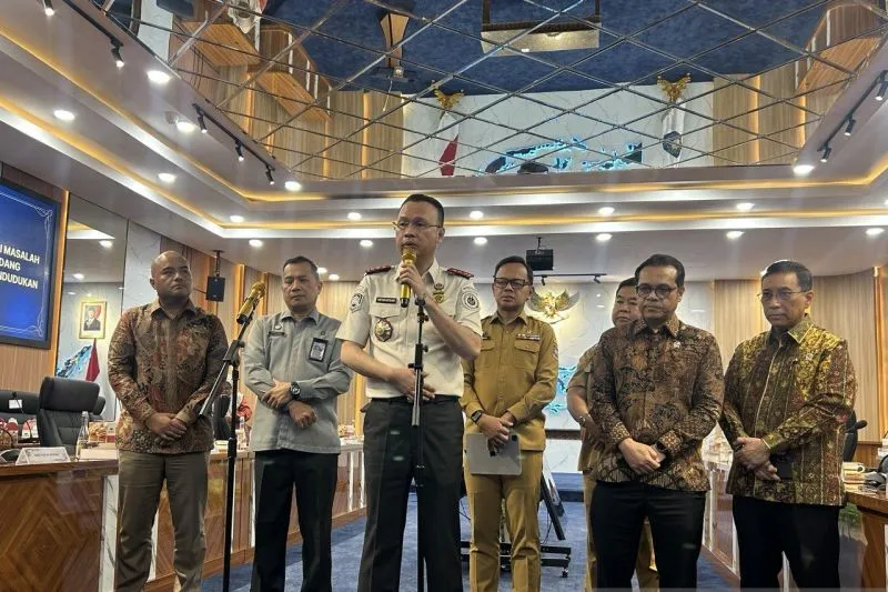 Direktur Jenderal Imigrasi Hendarsam Marantoko 