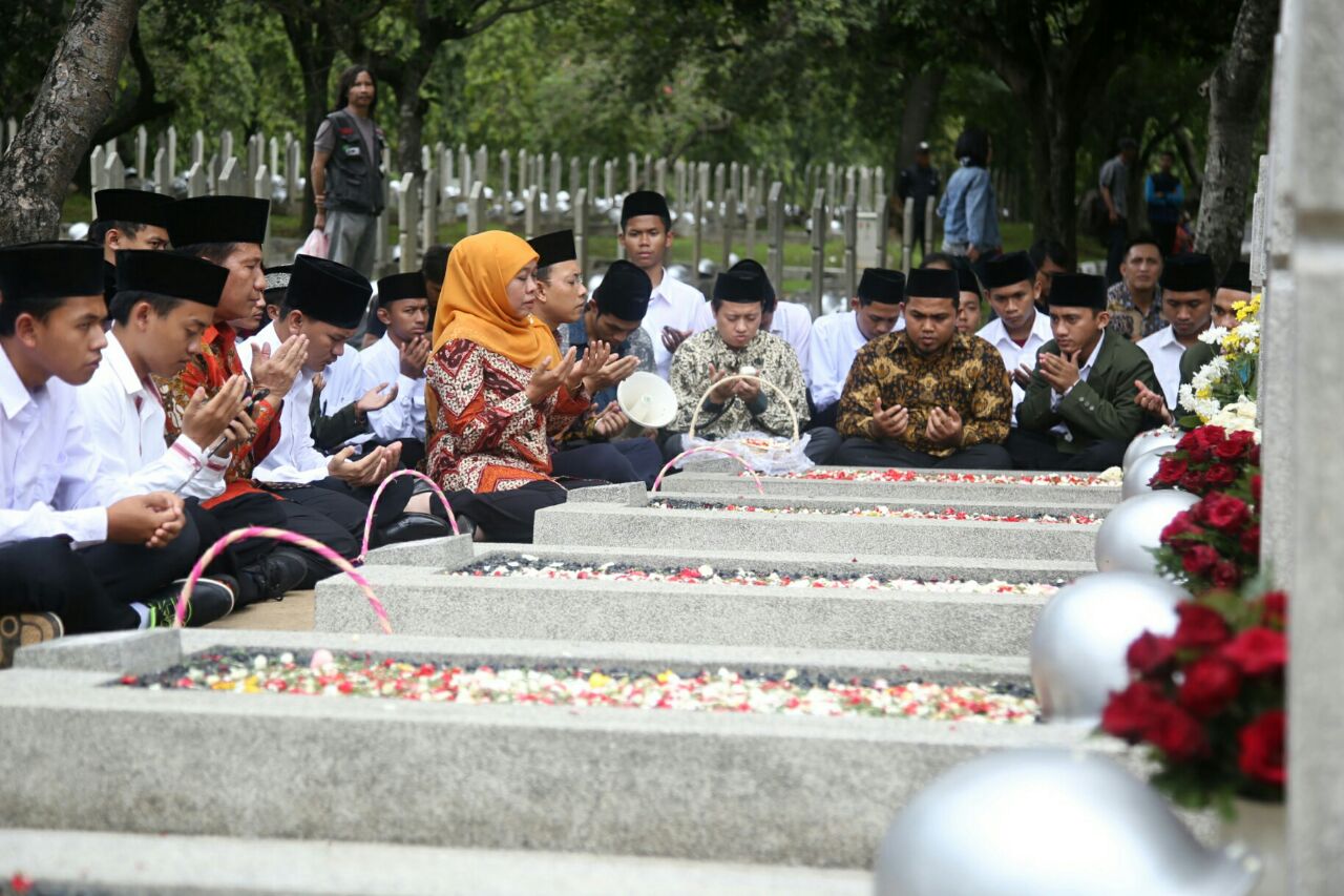 Menteri Sosial