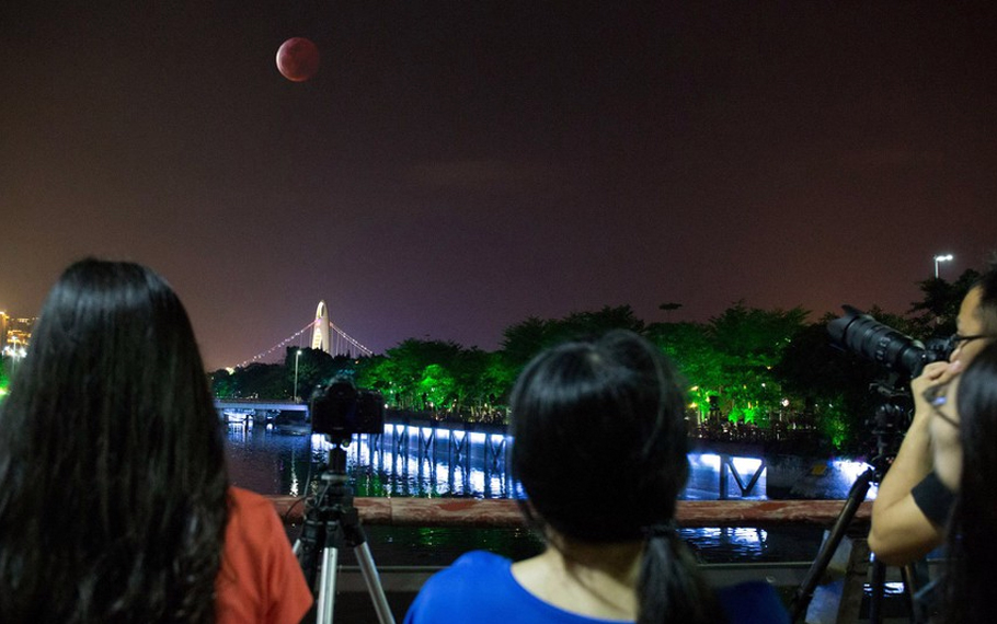gerhana bulan