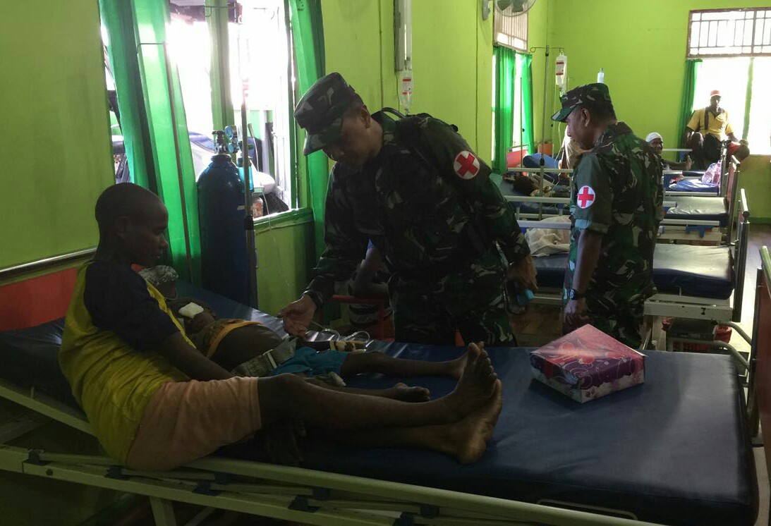 TNI-Warga-Asmat