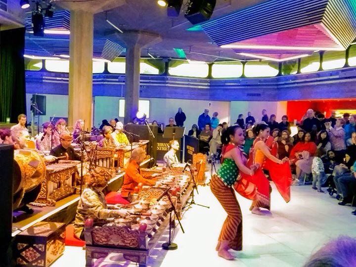 Alunan Musik Khas Gamelan Menggema dalam Acara Friday Tonic di Inggris