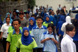 Pekerja-Pulang-300x200
