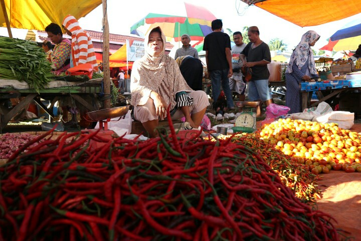 Pedagang-Cabai-Di-Pasar-Selasa-Gorontalo-Akasyah-ivoox.id_