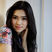 isyana sarasvati 2