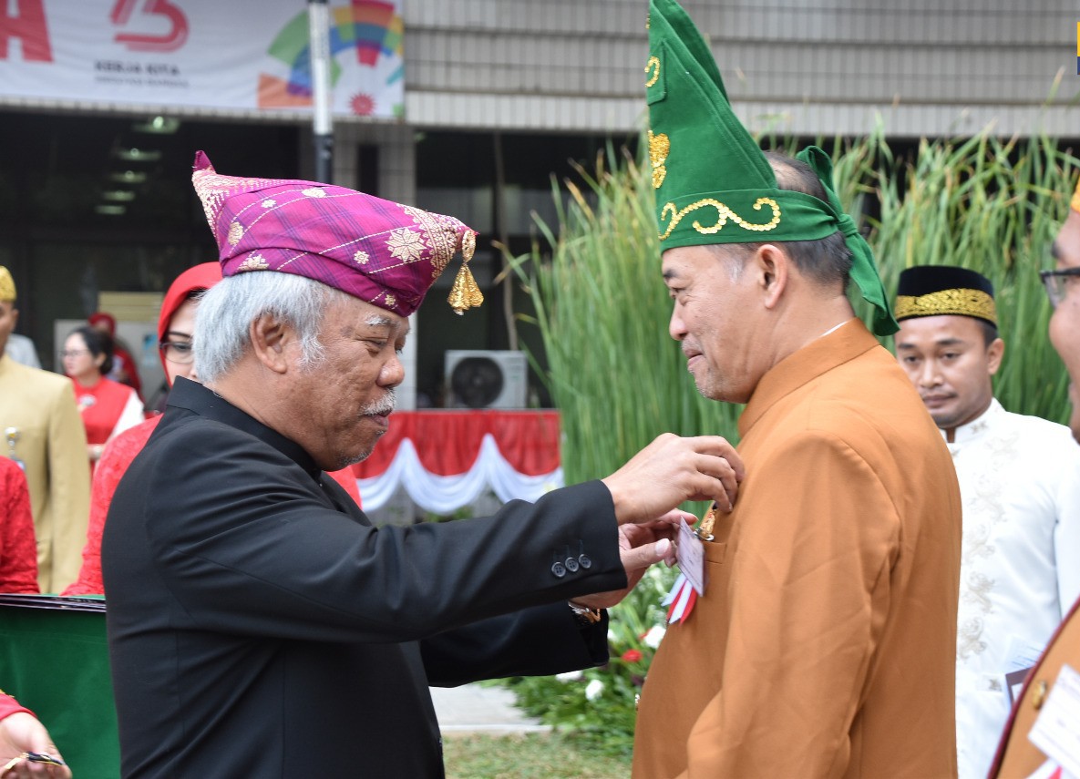 pemberian-satyalencana-karya-satya-pupr-doc.pupr-ivoox.id_