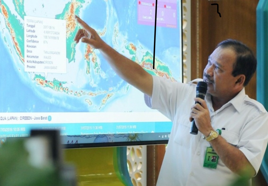 raffles-panjaitan-Gerak-Cepat-Tim-Terpadu-Kendalikan-Karhutla-Sumatera-Selatan-doc.kemenLHK-ivoox.id_