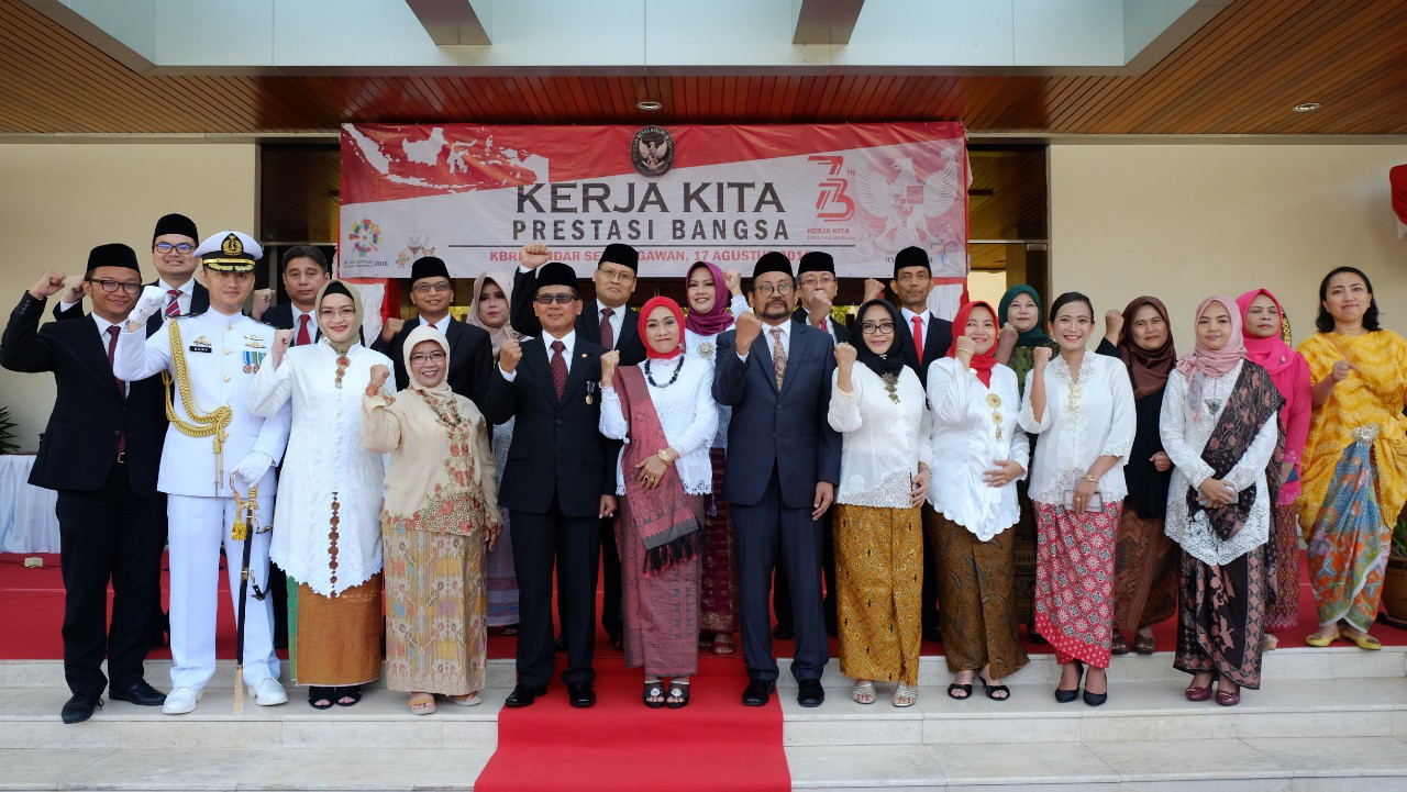 upacara-HUT-RI-ke-73-kbri-seri-begawan-hikmat-doc.kbribrunei-ivoox.id_