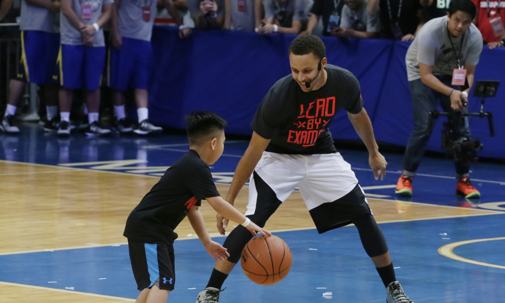 AP PHILIPPINES NBA STEPHEN CURRY S BKN PHL