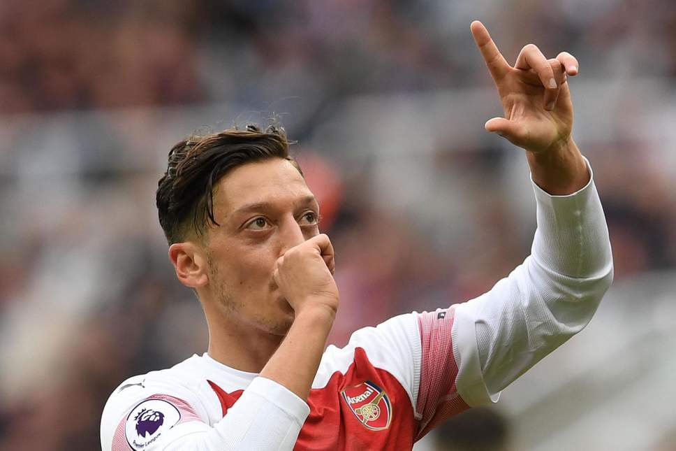 mesut-ozil1