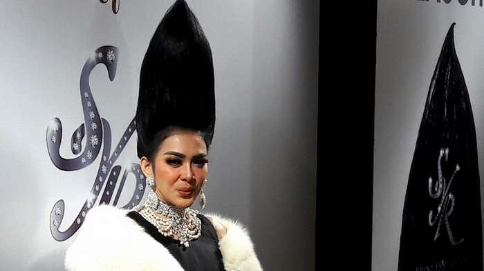 syahrini4