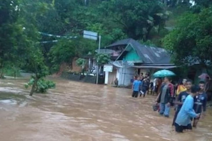 BANJIR MADAULING
