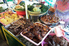 6-Tempat-Makan-Yang-Wajib-Kamu-Harus-Kunjungi-Di-Malioboro-doc.Kuliner-ivoox.id_