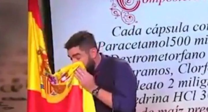 Aksi-komedian-Spanyol-Dani-Mateo-saat-melakukan-sketsa-di-sebuah-televisi.YOUTUBEINSANLIGA-YON-VERENLER