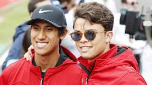 Dua pebalap Pertamina, Nyck de Vries dan Sean Gelael
