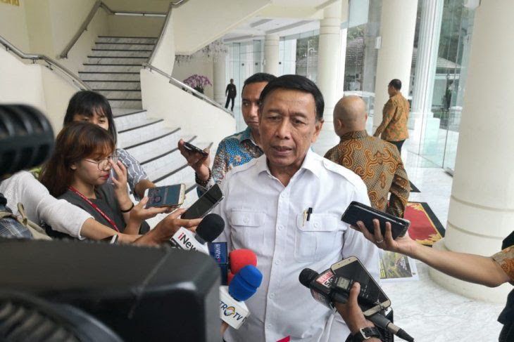 Hadiri-Pemakaman-Cucu-Tercinta-Menko-Polhukam-Tentu-Ini-Sangat-Menyedihkan-doc.Menko-ivoox.id_