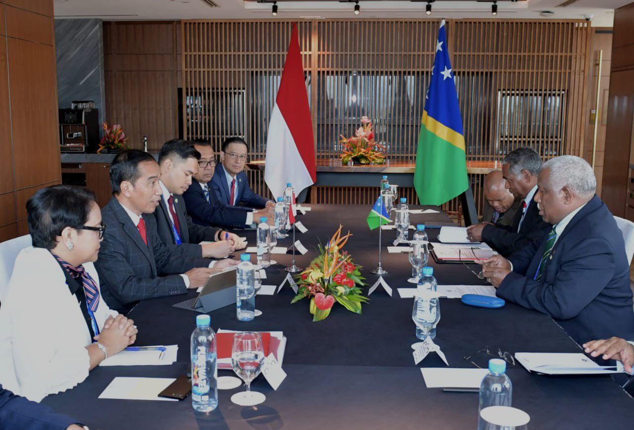 Hari-Pertama-KTT-APEC-2018-Presiden-Hadiri-Sejumlah-Kegiatan-doc.Apec-ivoox.id_