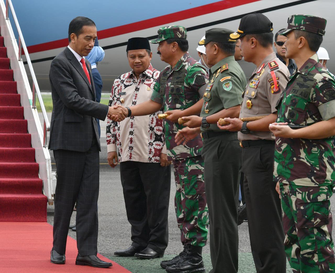 Presiden-Hadiri-Apel-Danrem-Dandim-Terpusat-2018-di-Bandung-doc.Danrem-ivoox.id_