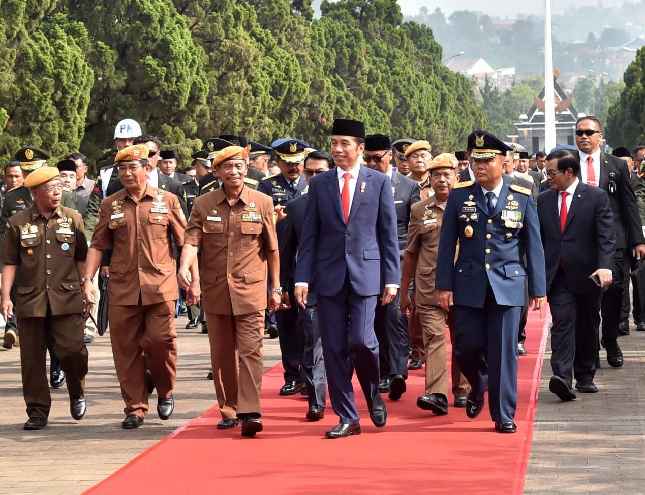 Presiden-Jokowi-Pimpin-Upacara-Hari-Pahlawan-2018-di-Bandung-doc.sekpres-ivoox.id_