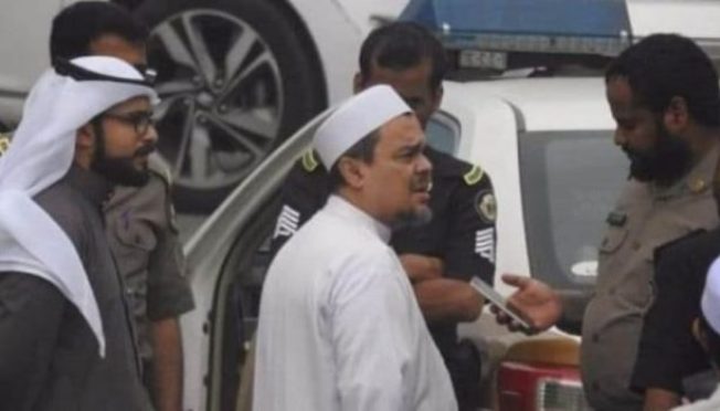 Rizieq-Shihab-diperiksa-polisi-Arab.-FotoDok.-Istimewa-e1541563107326