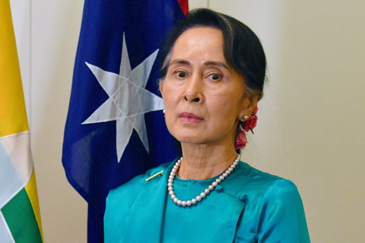 aung san suu kyi