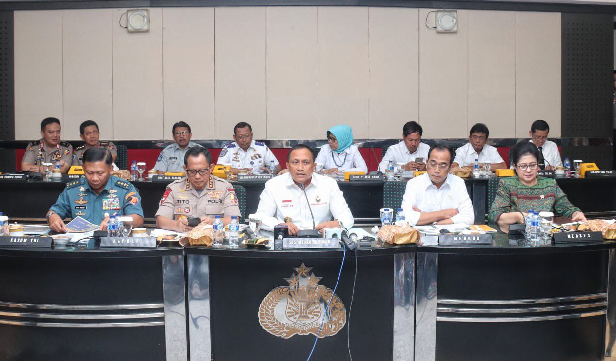 Bacakan-Amanat-Menko-Polhukam-Deputi-Bidkor-Kominfotur-Bela-Negara-Kerja-Sama-Segenap-Bangsa-doc.polhukam-ivoox.id_