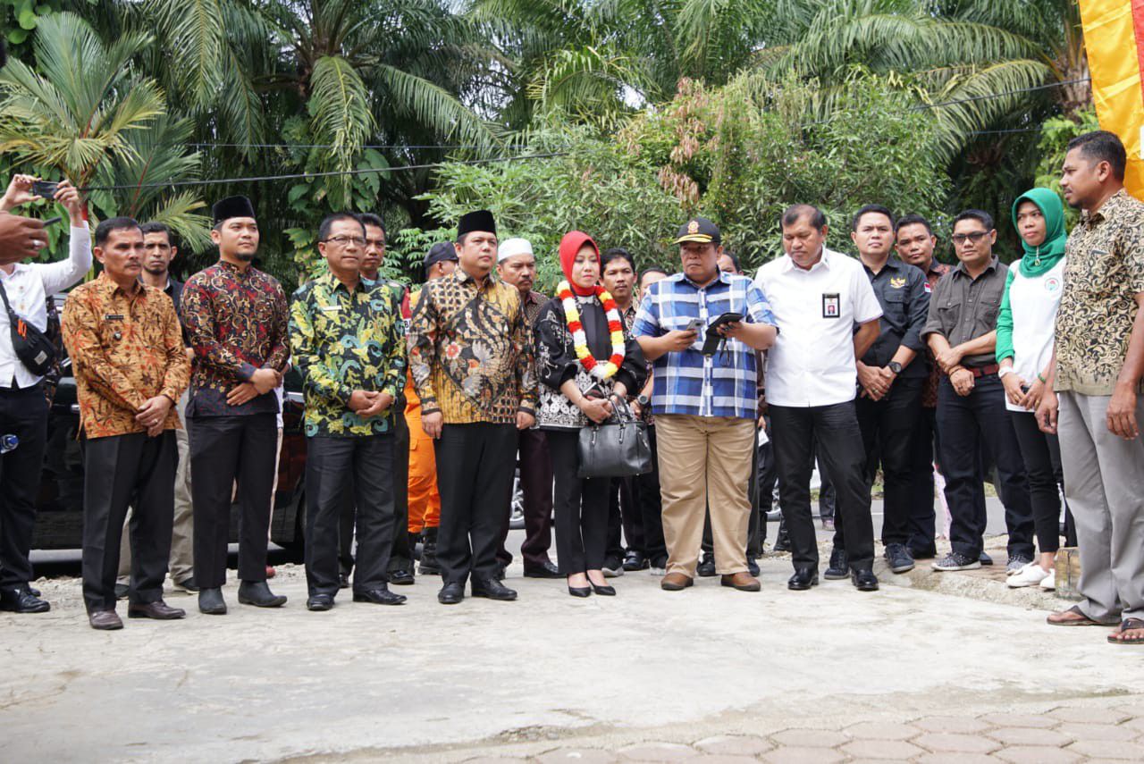 Kemendesa-PDTT-Serahterimakan-Alat-Peringatan-Dini-Bencana-Kepada-Kabupaten-Pasaman-Barat-doc.kemendes-ivoox.id_
