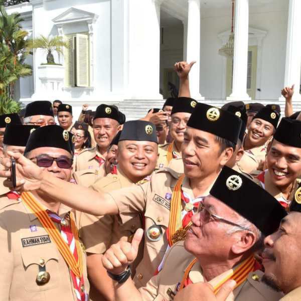 Presiden-Jokowi-Lantik-Budi-Waseso-Jadi-Ketua-Kwarnas-Pramuka-d.-kwarnas-pramuka-ivoox.id_