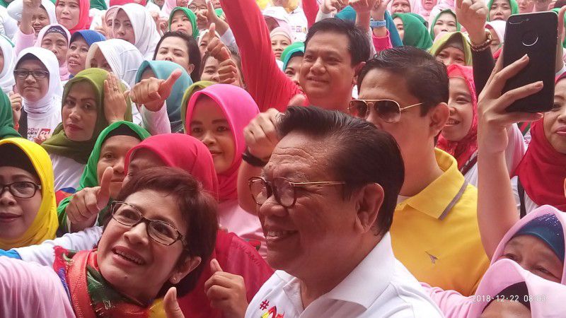Sepuluh-Ribuan-Kaum-Perempuan-Jawa-Barat-Peringati-Hari-Ibu-doc.hariibu-ivoox.id_-1