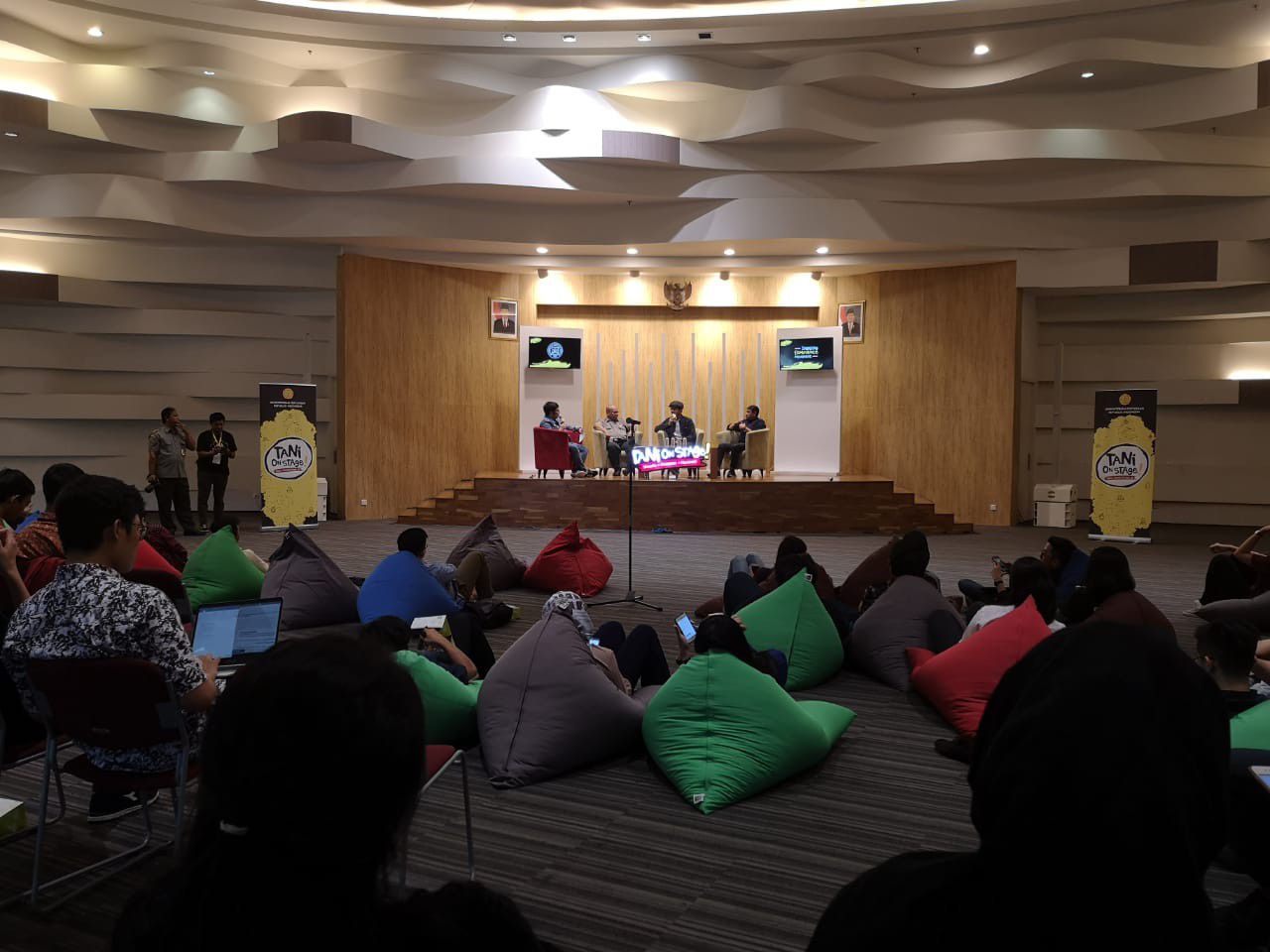 Tani-on-Stage-Tingkatkan-Minat-Anak-Muda-terhadap-Pertanian-doc.kementan-ivoox.id_