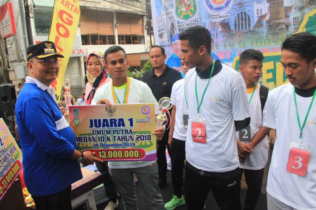Wali Kota Lepas 2.850 Pelari Medan 10K dan 5K