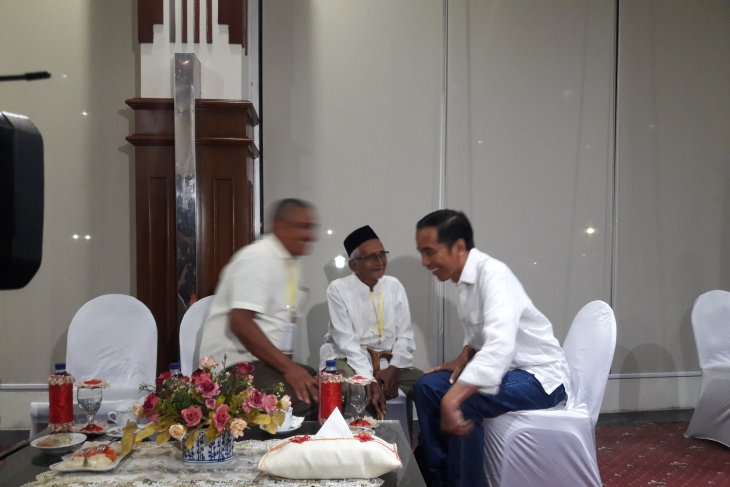 nyak sandang dan jokowi