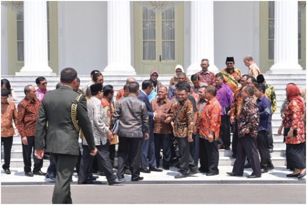 Gerakan-Koperasi-Dukung-Jokowi-Dua-Periode-doc.dekopin-ivoox.id_