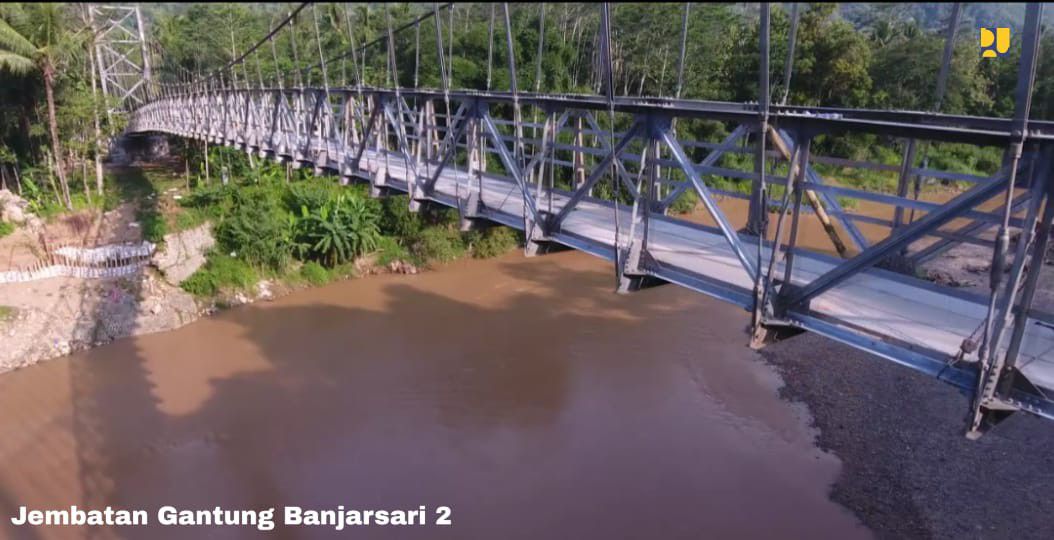 Jembatan-Gantung-Banjarsari-II-dan-Kedungbendo-di-Pacitan-Rampung-Mobilitas-Antar-Desa-Kembali-Lancar-doc.KemenPUPR-ivoox.id_