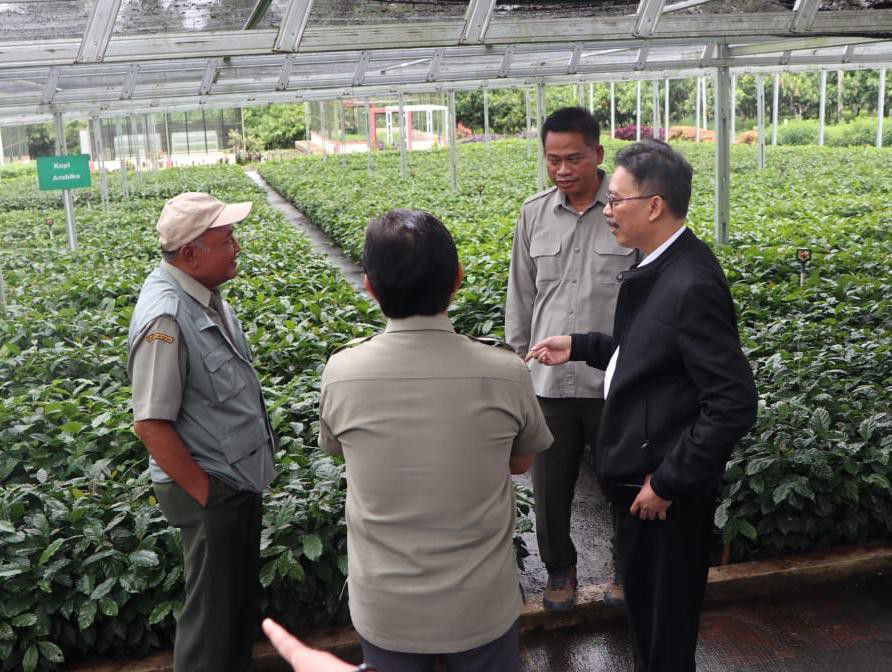 Kementan-Dorong-Balittri-Jadi-Mercusuar-Tanaman-Industri-dan-Penyegar-Nasional-doc.kementan-ivoox.id_