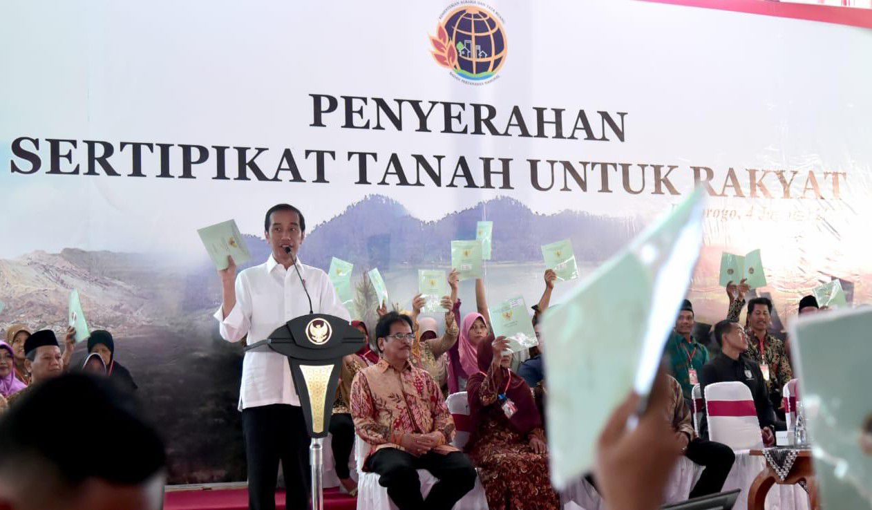 Kusmiran-Kini-Punya-Toko-Material-Bangunan-doc.sertifikat-ivoox.id_