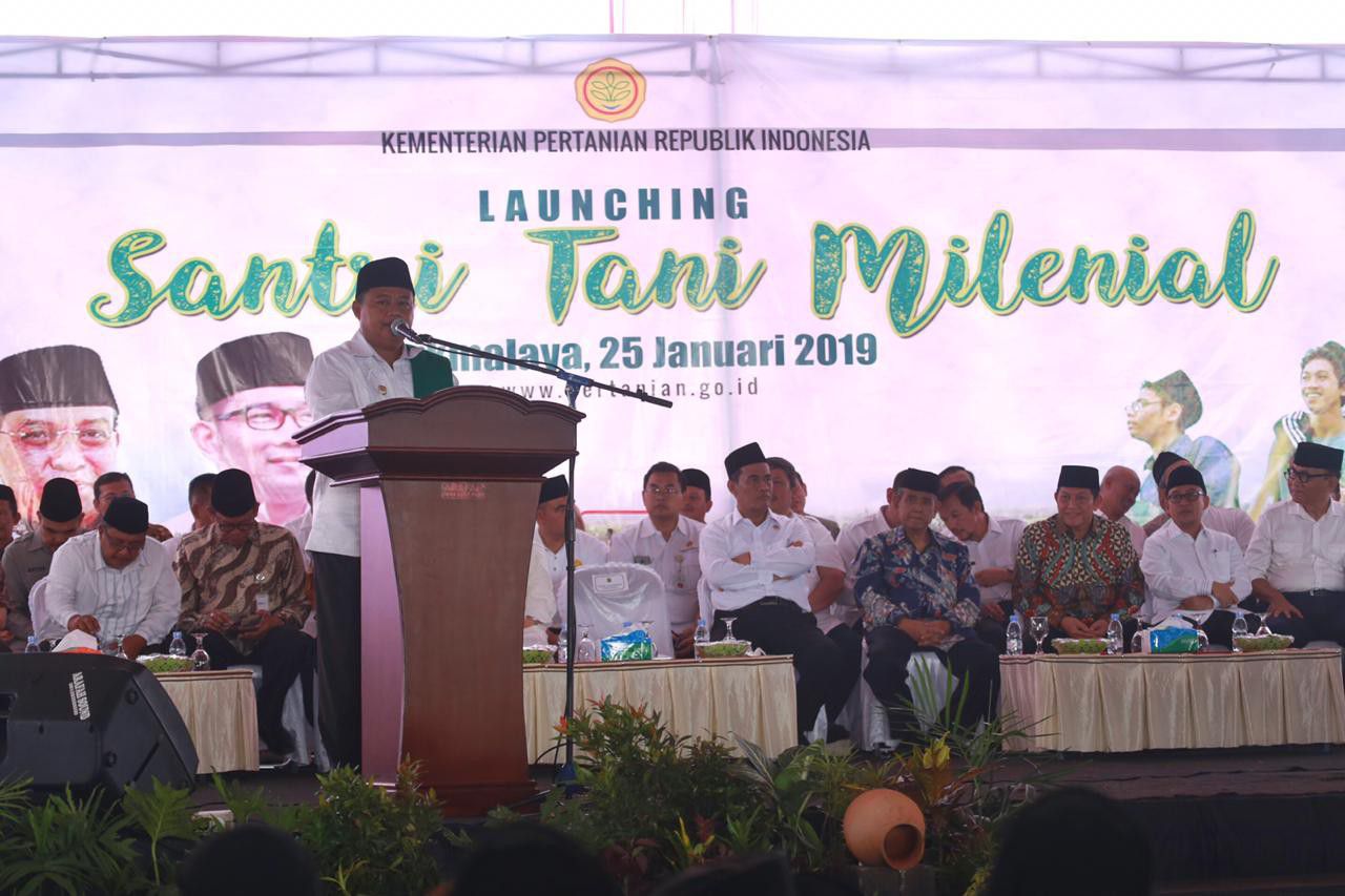 Luncurkan-Gerakan-Tani-Milenial-Kementan-Rangkul-4-Juta-Santri-Bangun-Pertanian-doc.Kementan-ivoox.id_