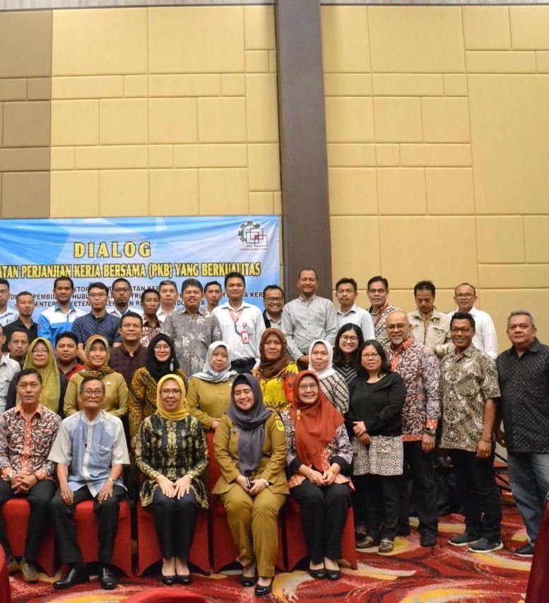 Tahun-2019-Kemnaker-Targetkan-14.257-Perusahaan-Teken-PKB-doc.Menaker-ivoox.id_