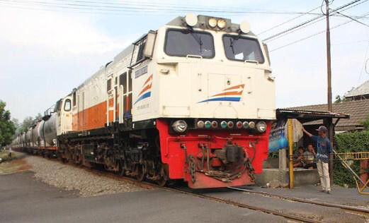 Tarif-Kereta-5-Rute-Ini-Tak-Naik-Meski-Subsidi-Dicabut-doc.-subsidi-ivoox.id_