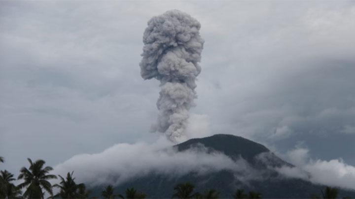 gunung ibu