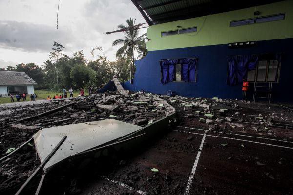 Belasan-Rumah-di-Sleman-Rusak-Diterjang-Puting-Beliung-doc.PutingBeliung-ivoox.id_