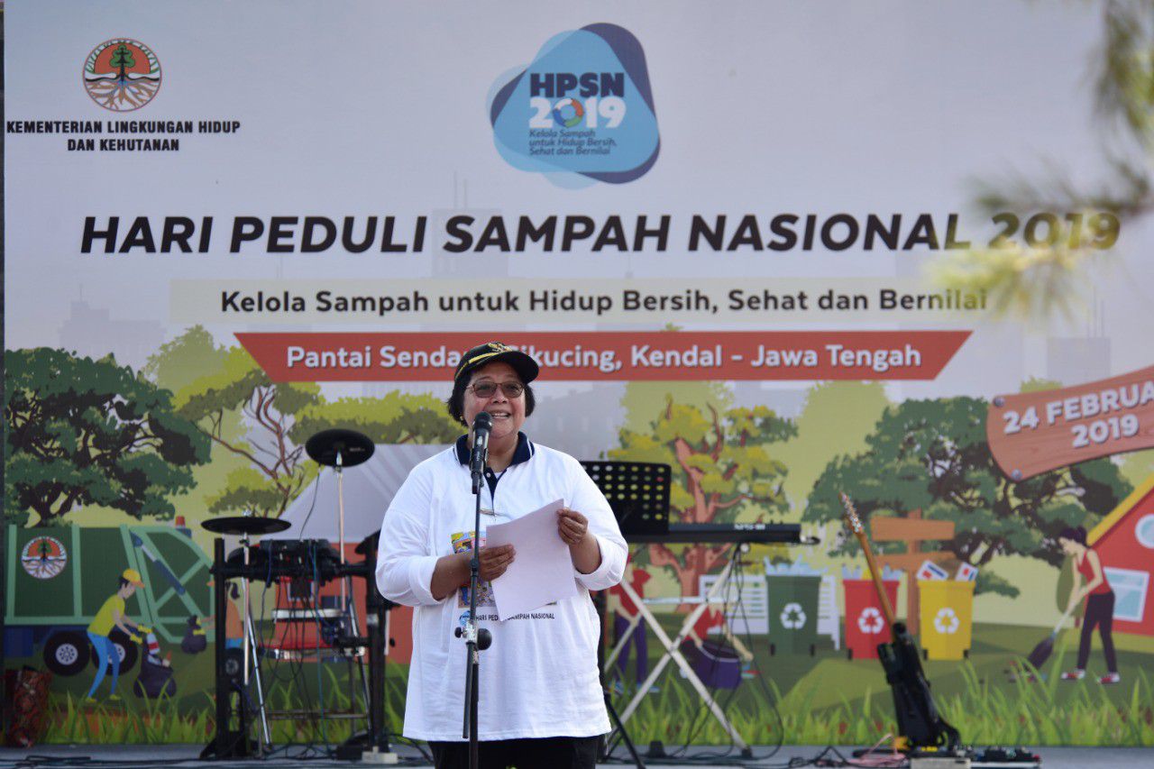 Bersih-Sampah-Serentak-di-8-Kota-Provinsi-Jawa-Tengah-doc.MenLHK-ivoox.id_
