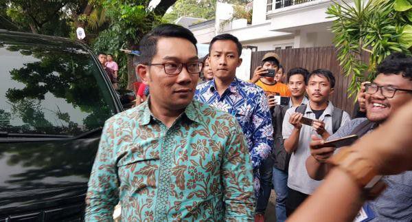 Kang-Emil-Dukung-Jokowi-Wujudkan-Cita-cita-Indonesia-Merdeka-doc.KangEmil-ivoox.id_