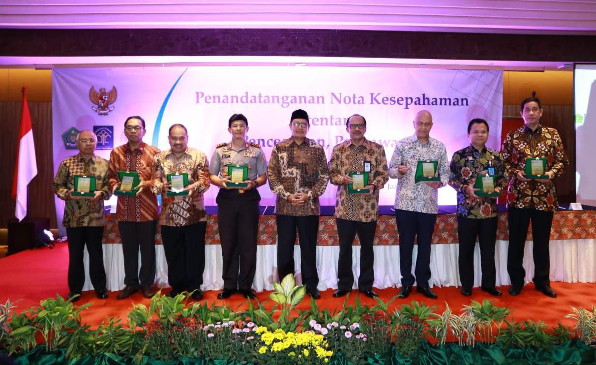 Sembilan-KL-Sepakati-Nota-Kesepahaman-Pengawasan-Penyelenggaraan-Umrah-doc.Kemenag-ivoox.id_-1