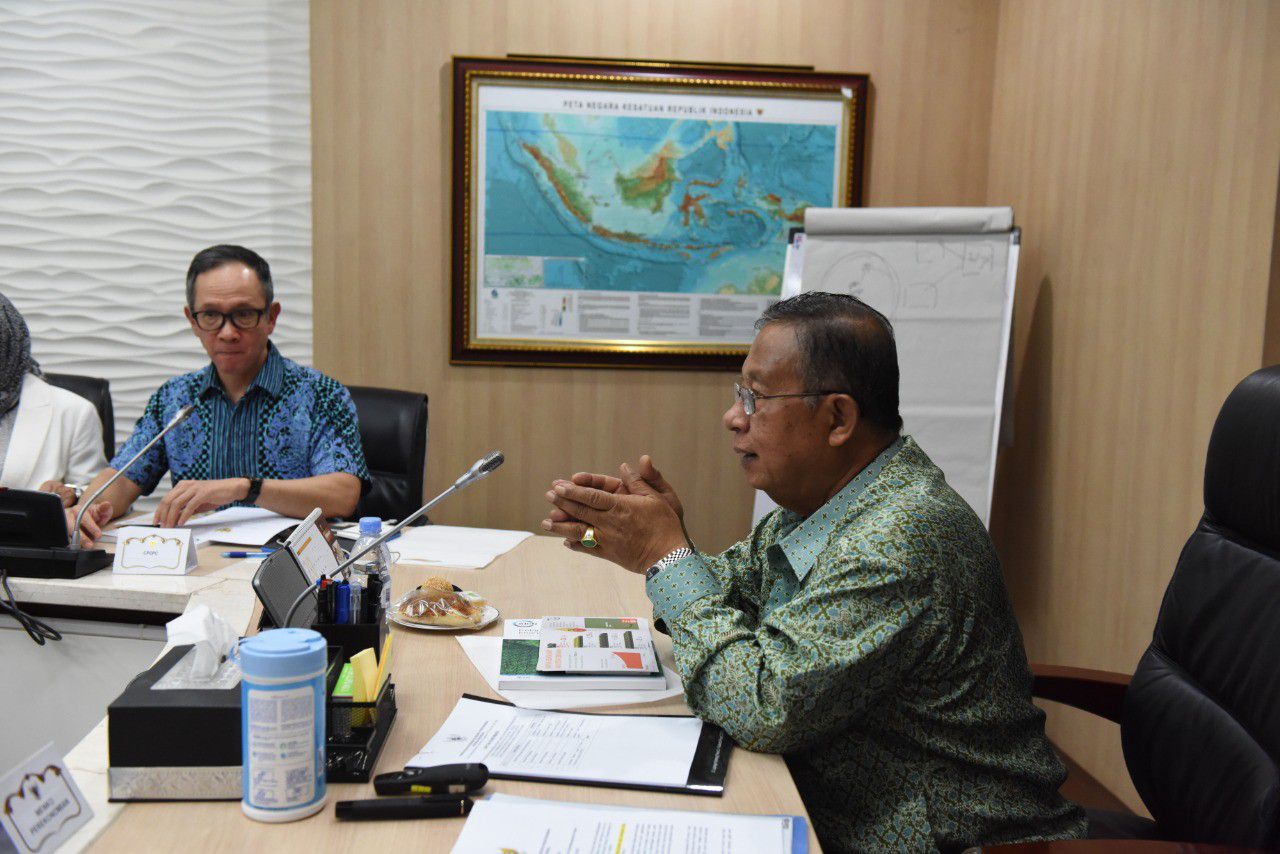 Studi-IUCN-Kelapa-Sawit-Sembilan-Kali-Lebih-Efisien-Dalam-Penggunaan-Lahan-Dibanding-Komoditas-Minyak-Nabati-Lainnya-doc.KelapaSawit-ivoox.id_