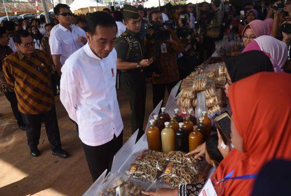 Tiga-Prinsip-Ini-Ditekankan-Presiden-pada-Penerima-Program-Mekaar-doc.presiden-ivoox.id_