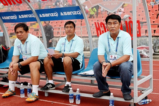 pelatih becamex
