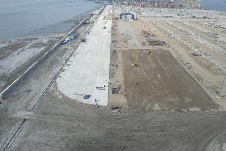 terminal peti kemas belawan (Antara)